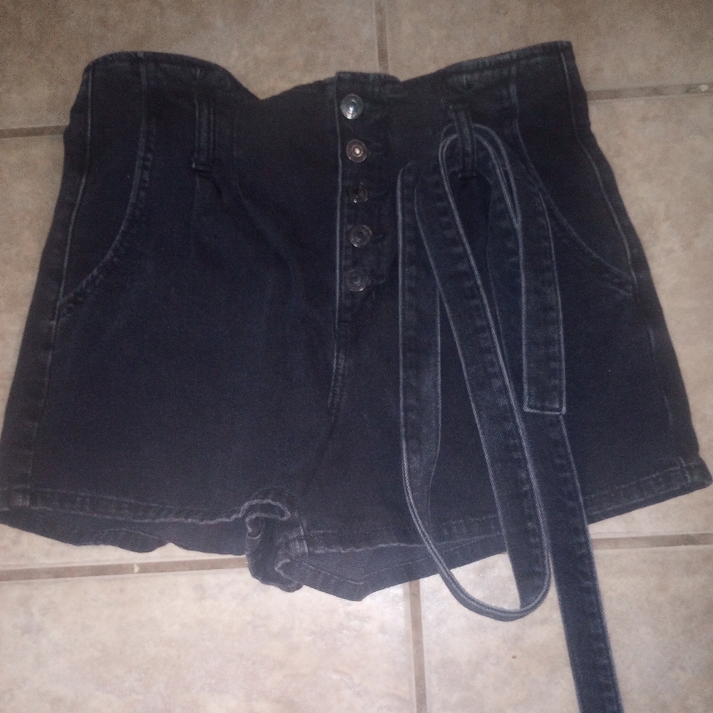American Eagle Outfitters Black Women's Shorts